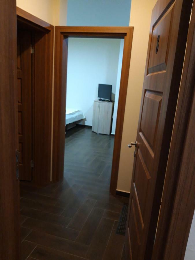 Apartment Family Ulcinj Buitenkant foto