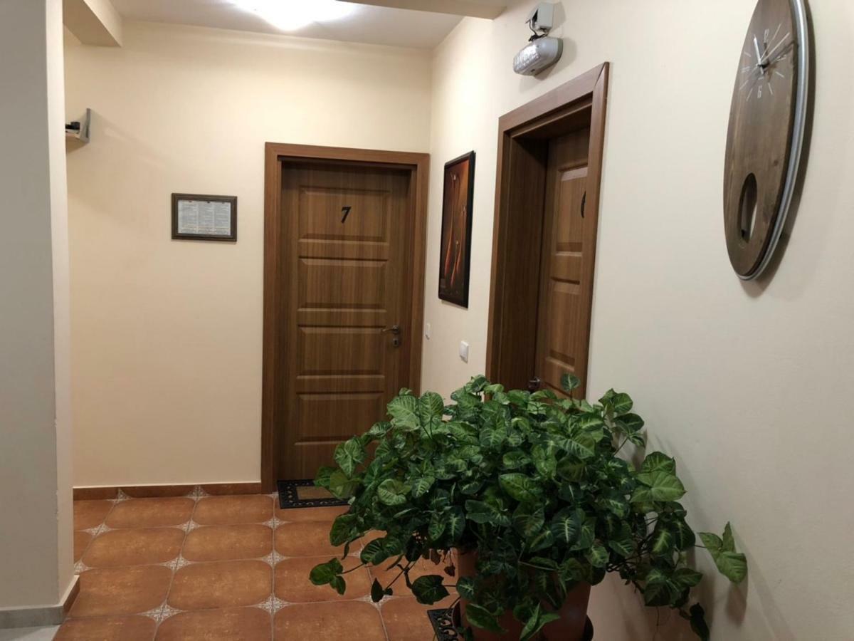 Apartment Family Ulcinj Buitenkant foto
