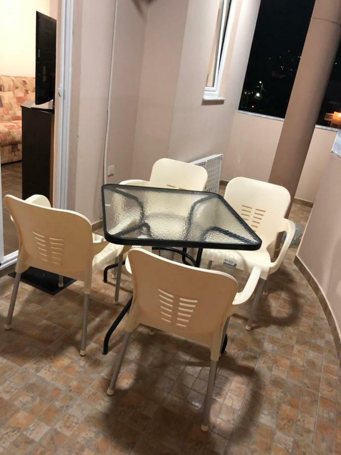 Apartment Family Ulcinj Buitenkant foto