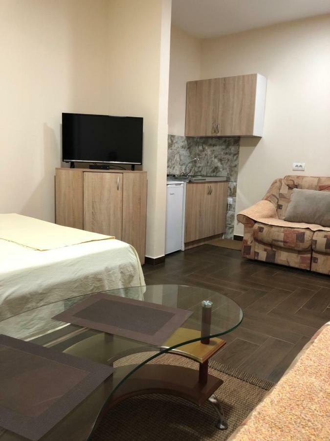 Apartment Family Ulcinj Buitenkant foto